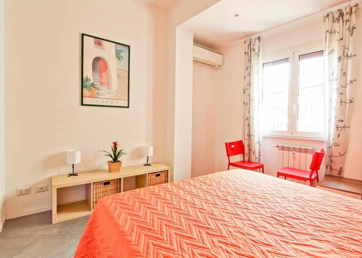 Roma Centro Storico * * * * *- Via Torino Suite Екстериор снимка