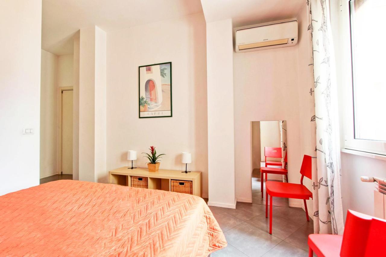 Roma Centro Storico * * * * *- Via Torino Suite Екстериор снимка